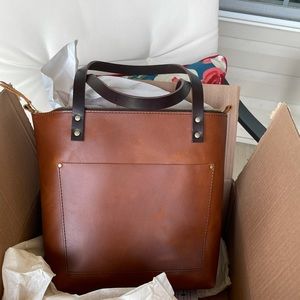Portland Leather Medium Honey Tote